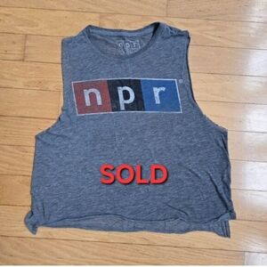 NPR | graphic print color block logo gray sporty tissue t-shirt | WMS S